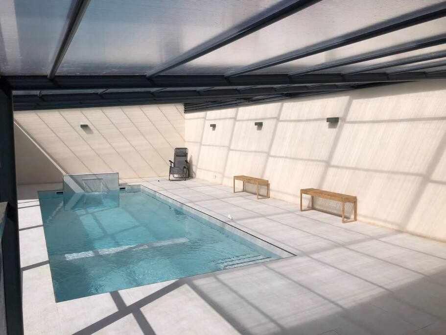Alojamiento El Pez Casa Con Piscina Climatizada Villafranca de los Caballeros Kültér fotó