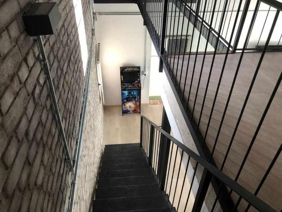 Alojamiento El Pez Casa Con Piscina Climatizada Villafranca de los Caballeros Kültér fotó